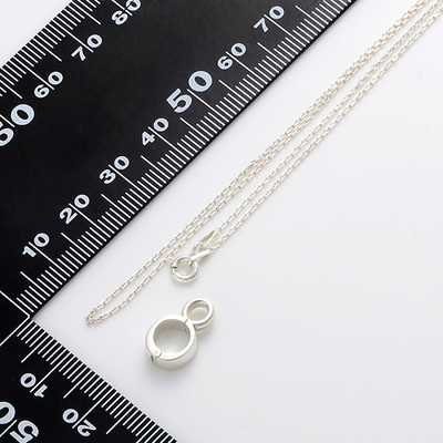 シルバーネックレス