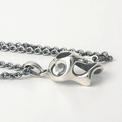 シルバーネックレス