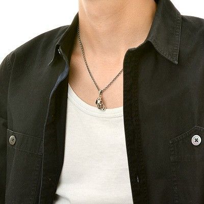 シルバーネックレス