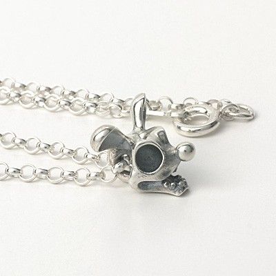 シルバーネックレス