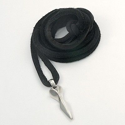 レザーネックレス