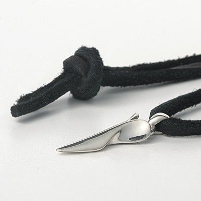 レザーネックレス