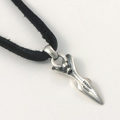 レザーネックレス