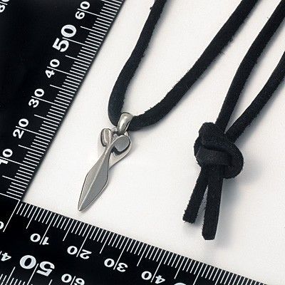 レザーネックレス