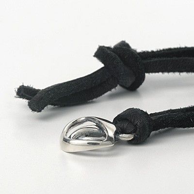 レザーネックレス