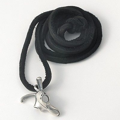 レザーネックレス