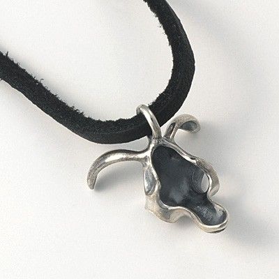 レザーネックレス