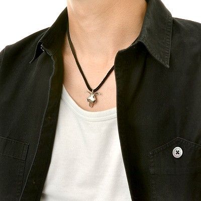 レザーネックレス