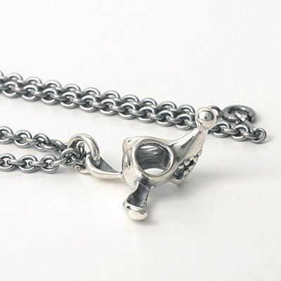 シルバーネックレス