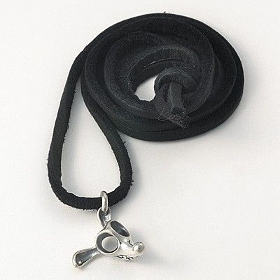 レザーネックレス