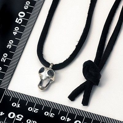 レザーネックレス