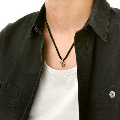 レザーネックレス