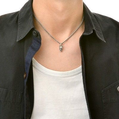 シルバーネックレス