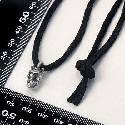 レザーネックレス