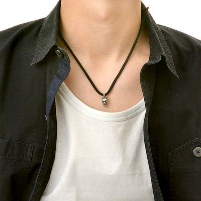 レザーネックレス