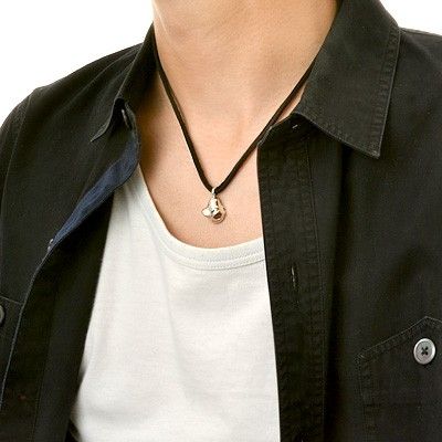 レザーネックレス