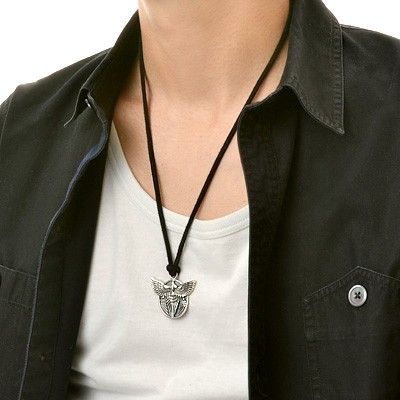 レザーネックレス