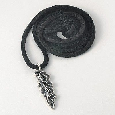 レザーネックレス