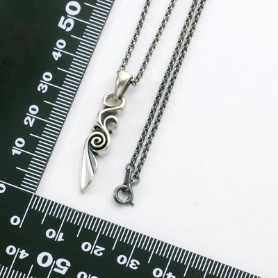 シルバーネックレス