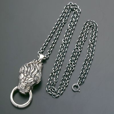 シルバーネックレス