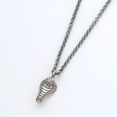 シルバーネックレス