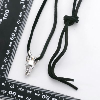 レザーネックレス