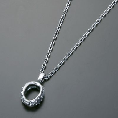 シルバーネックレス