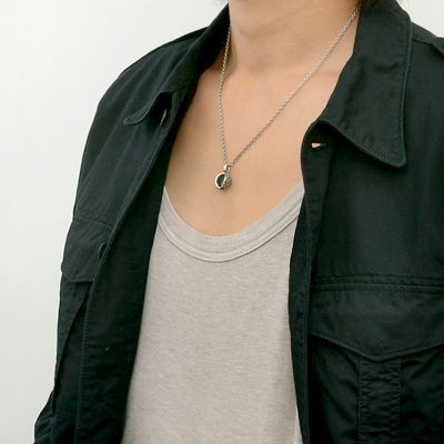 シルバーネックレス