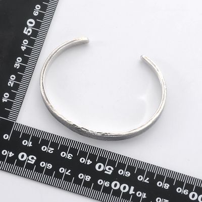 シルバーバングル