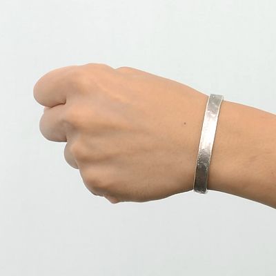 シルバーバングル