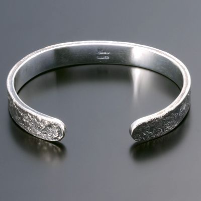 シルバーバングル