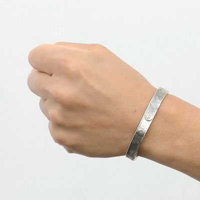 シルバーバングル