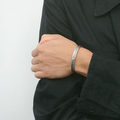 シルバーバングル