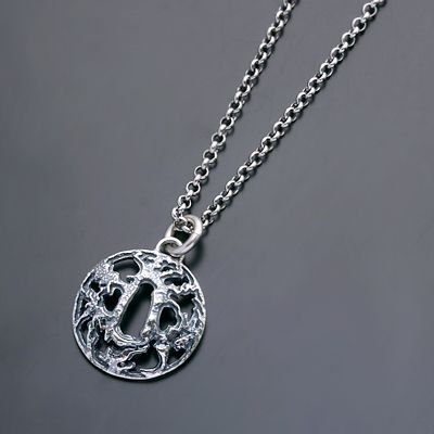 シルバーネックレス