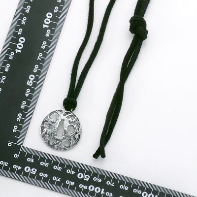 レザーネックレス