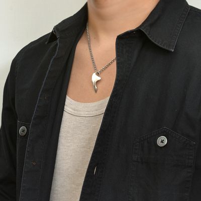 シルバーネックレス