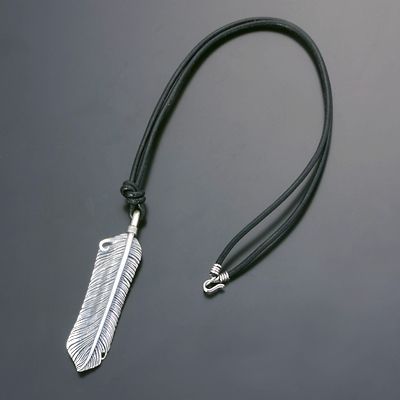 レザーネックレス