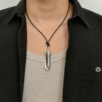 レザーネックレス