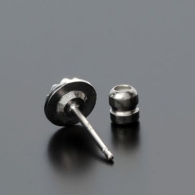 シルバースタッドピアス(片耳用)