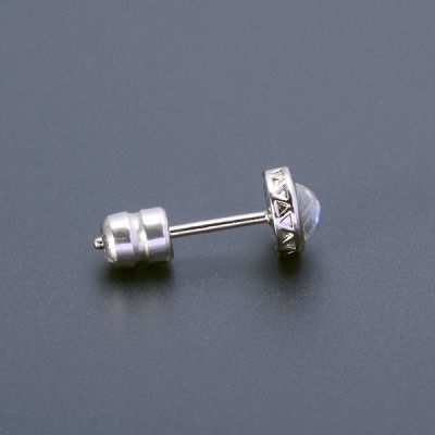 シルバースタッドピアス(片耳用)