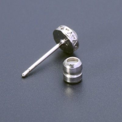 シルバースタッドピアス(片耳用)