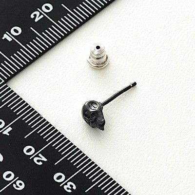 シルバースタッドピアス(片耳用)