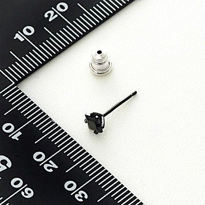 シルバースタッドピアス(片耳用)