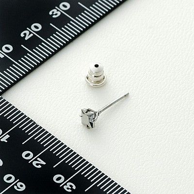 シルバースタッドピアス(片耳用)