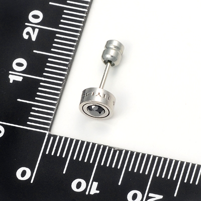 シルバースタッドピアス(片耳用)