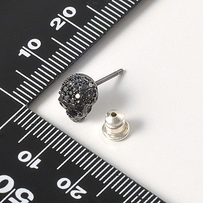 シルバースタッドピアス(片耳用)