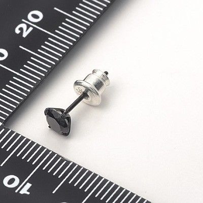 シルバースタッドピアス(片耳用)