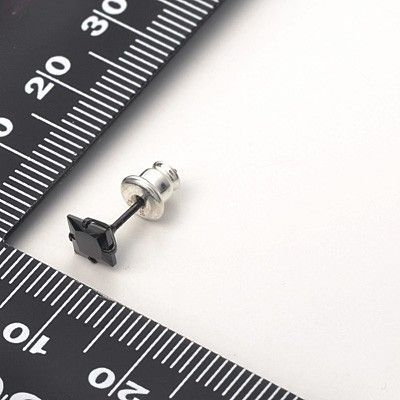 シルバースタッドピアス(片耳用)