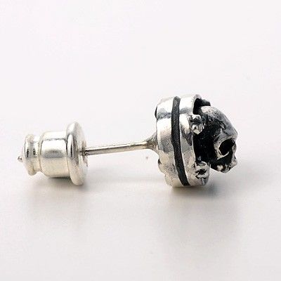 シルバースタッドピアス(片耳用)