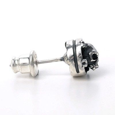 シルバースタッドピアス(片耳用)